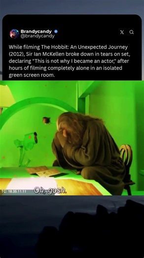Ian McKellen’s Heartbreaking Set Moment! 💔 #TheHobbit #shorts