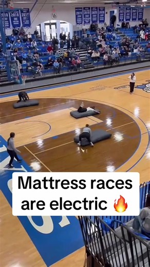 Middle team got caught for cheating 😅 (via @UD ATHLETICS, Udspartanvolleyball/IG, UDathletictrainingstaff/IG, ud_s.c/IG) #mattress #gym #race #sports #challenge