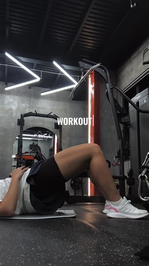 Alyona Korshunova on Instagram: "Yesterday - first strength workout for marathon preparation🏃‍♀️ Block 1 - Activation (3 rounds): • Glute bridge: 20×1 (2.5 kg), 15×2 (5 kg) • Cable / band kickbacks: 15×1 (5 kg), 10×2 (10 kg) • Dead bug (core): 20 reps Block 2 - Main work (posterior chain) (3 rounds): • Romanian deadlift: 10 reps (12–15 kg) • Bulgarian split squats: 10 + 10 (6 kg) • Lying leg curl: 10×1 (22 kg), 10×2 (18 kg) Block 3 - Core & waist (3 rounds): • Plank with knee drive: 20 reps • F