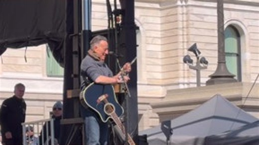 Bruce Springsteen will livestream part of Minneapolis concert