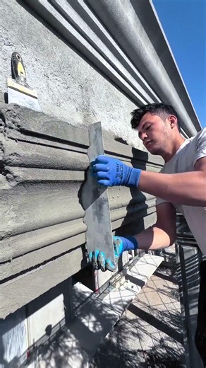 Traditional Stucco Wall Finishing | Skilled Mason Creates a Perfect Exterior Texture