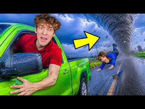 Hunting World's CRAZIEST TORNADO in Roblox!!