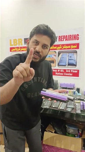 Fix Dead Laptop Battery Easily #LaptopBatteryRepair#BatteryFix #TechShorts #DiyRepair #LaptopService