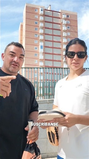 We get on the bike with Delfi Brea