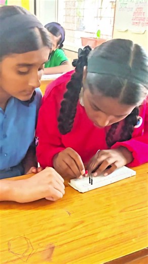 School-Level Robotics Practical | Series & Parallel Circuits 🔌⚡#SchoolLevelRobotics #Robotics