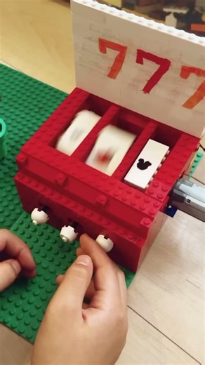 Build Your Own LEGO Slot Machine Step-by-Step