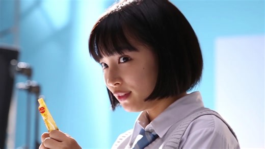 广濑铃広瀬すずの博多弁が可愛すぎる！CMで初挑戦「全部でたとー！？」　明星一平ちゃん　夜店の焼そば「マヨンナ篇」CM本編＋メーキング