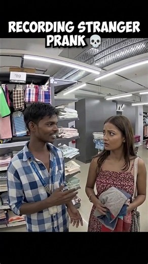 Fake recording prank with strangers 😱 #prank #funny #trending
