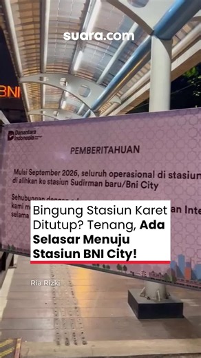 Mulai hari ini, Selasa (1/9/2026), Stasiun Karet tak lagi melayani penumpang. Aktivitas naik dan turun penumpang dialihkan ke Stasiun BNI City selama kawasan tersebut ditata ulang. Untuk menuju BNI City, penumpang bisa melewati selasar yang berada di samping Stasiun Karet. Sesampainya di BNI City, fasilitas pelayanan seperti gate elektronik, loket, dan hall telah disiapkan di sisi barat stasiun. Penataan kawasan ini ditargetkan rampung pada 31 Desember 2026. #stasiunkaret #jakarta #stasiunBNI #k