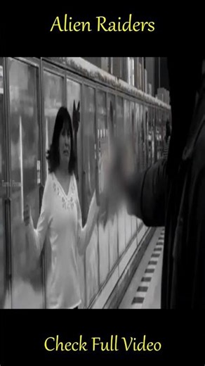 சூப்பர் மார்க்கெட்டில் மறைந்திருக்கும் ஏலியன்! | Tamil Ponnu #AlienRaiders #SciFi #Alien #shorts