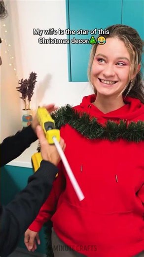 Making a Christmas wreath with my wife! 🎄😲 #homedecor #couplegoals