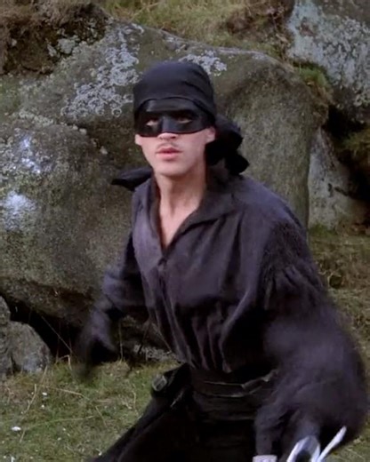 #film #movie The Masked Man's Clever Takedown of the Giant 😱⚔️