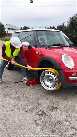 Driving A Car Without Any Rubber Tyres #shortvideo