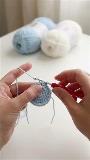 How to Crochet a Cute Amigurumi Fin 🐋