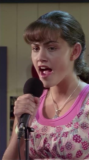 Expect the unexpected!🎶🤝 #h2o #mermaid #h2ojustaddwater