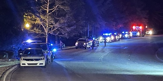 Man in custody after pointing rifle at Aiken County deputy