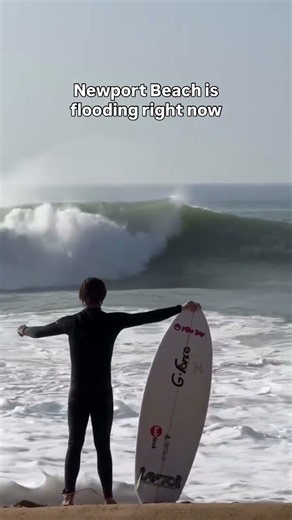 Newport Beach is flooding right now from the high tide and huge waves 🤯 #surf #newport #flooding