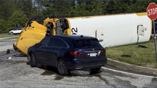 Deadly crash with a school bus on Indian Head Highway