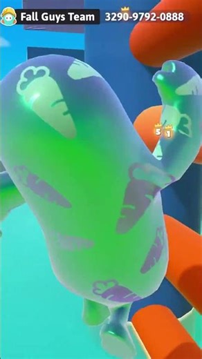 “Can You Swim in Fall Guys? 😂 Summer Challenge!” #fallguys #funnygaming #gaming #shorts