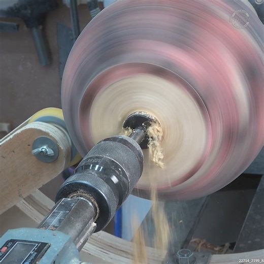 Transforming South African Wood into an Orange Urn | David's Woodturning