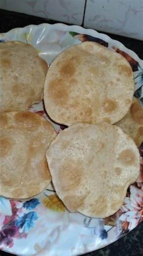 Puri KAISE BANAYE Recipe #cooking #recipe #tasty #food #roti #pancake #breakfast