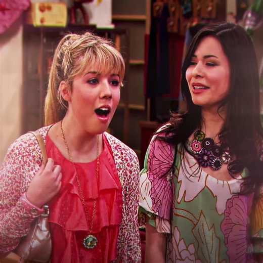 Sam actually has a twin sister!A collection of clips from classic American TV comedy shows#icarly#carly #sam #freddie #tiktok