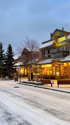 Canada winter destinations for Christmas: beautiful seasonal spots