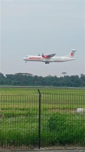 ATR 72-600 Landing #shorts #short #atr72600 #landing