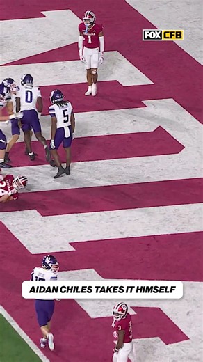 Aidan Chiles with the CLUTCH scramble 😤 #Northwestern #CFB #College Football