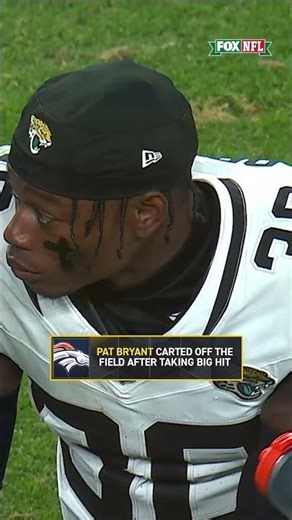 Pat Bryant carted off after scary injury at the end of Jaguars-Broncos #NFL #Broncos #PatBryant