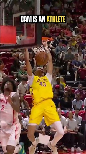 Cam showing off the athleticism 💪 #lakers