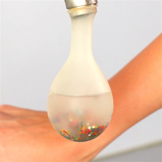 DIY colorful squishy stress ball! 😍