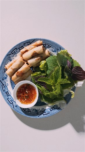 Linh’s Pork, Prawn & Black Fungus Spring Rolls, with Lettuce, Mint & Fish Sauce 🔥🥬🧧🥢 Spring rolls are a Lunar New Year staple in Linh’s family — something she grew up making and sharing around the table. These are all about contrast and balance. Crispy pork and prawn spring rolls packed with black fungus for texture, wrapped in fresh lettuce and mint, then dipped into fish sauce right before eating. And honestly, they’re so good. I’ve eaten more than a few already while cooking together — th