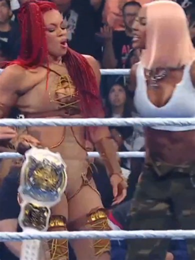 AND NEW! MICHIN AND B-FAB TAKE DOWN ALEXA BLISS AND TATUM PAXLEY TO BECOME THE NEW WOMEN'S TAG TEAM CHAMPIONS! #WWE #SMACKDOWN