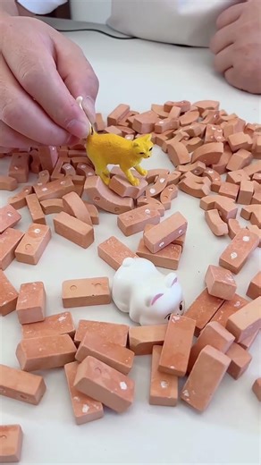 Made a Beautiful Castle For Cat 🐱🏠 Cute Cat House! #funny #diycraft #cathouse #creativeideas #toys