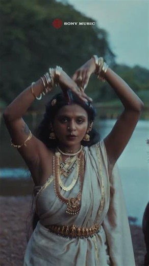 Devaloka Sundari ❤️- Official Music Video | Siri Xander | Arra Aria Khayal | Tamil Indie Pop