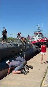 USS Silversides departs Muskegon across Lake Michigan to Wisconsin for $3.5M preservation project