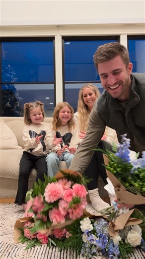 LIVE BIG || Andrea Wilde on Instagram: "We’re SO EXCITED to announce that Baby Wilde will be joining our family this Spring! So grateful for this growing family of ours 🤍 Guess Date: May 20, 2026"