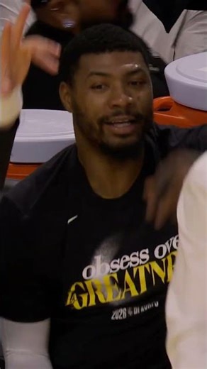 Every moment matters. The chase is on. 🏆 | @michelobultra