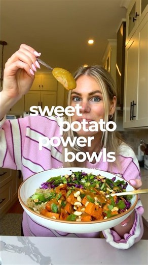 sweet potato power bowls with peanut sauce 🥜🍠 recipe is in the description ⬇️