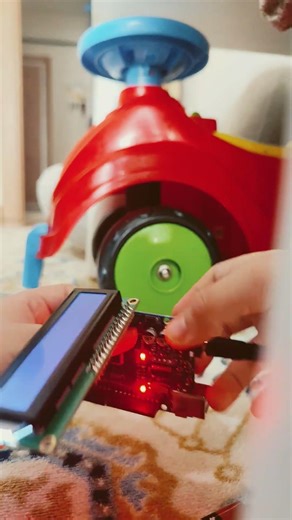 diy Arduino LCD screen project without jumper cables works