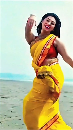 ☔😂 ছেরি, তুই কাপড় তুলে শুকনা কাপড় বৃষ্টিতে যাবে বিজিয়া! 🌧️🌩️💦 #love #shorts #viral #music