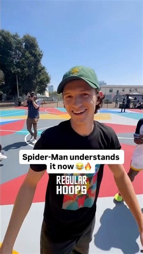 Tom Holland’s jumper is SMOOTH 🏀🔥