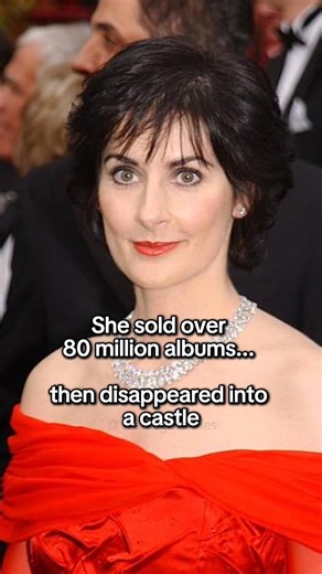 She Chose Her Cats And Castle Over Fame #music #popculture #Truestory