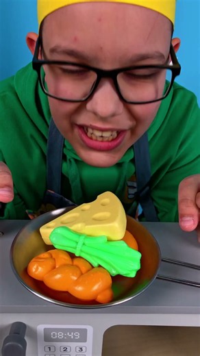 🍽️😲 The Restaurant Is a Mess… Can You Fix Everything? #kidsactivities