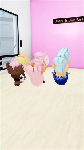 the dance instructor was so mean to us...🥀😭#robloxshorts #roblox