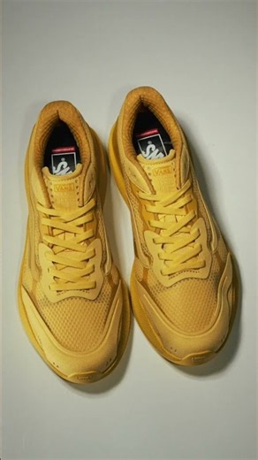 Through a shared love of art and music, Lauren and Atiba. The AVE Rapid LX in Yellow.