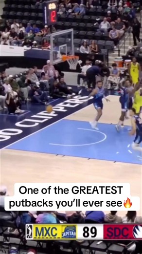 One of the Greatest Putbacks You’ll Ever See — Insane Dunk Putback