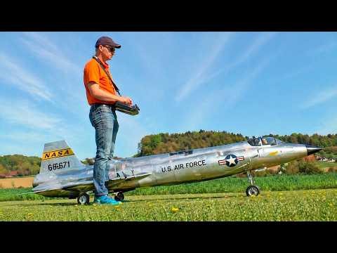 RC Planes with Real Engines That Are Extremely Fast!