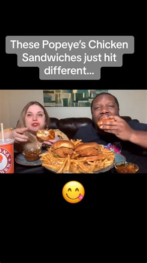 BEST food combo ever! Popeyes chicken sandwich with smackalicious sauce! 😋😋😋 #popeyes #fastfood #chicken | Kristin And Jamil